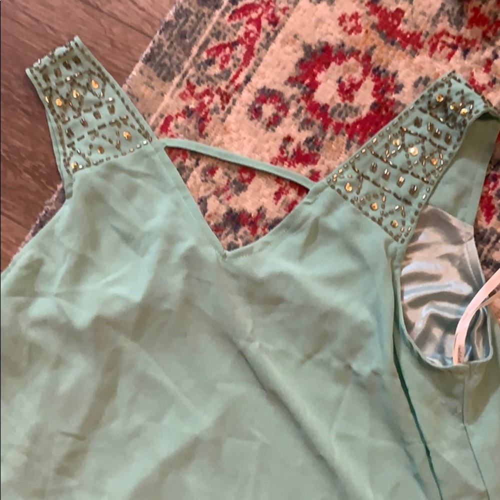 Flowing mint green tank!